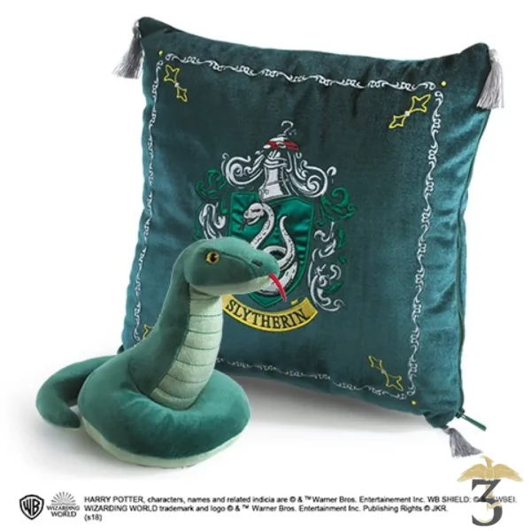 Coussin Serpentard et peluche – Noble Collection Harry Potter en vente au magasin Harry Potter Les Trois Reliques, photo N°3