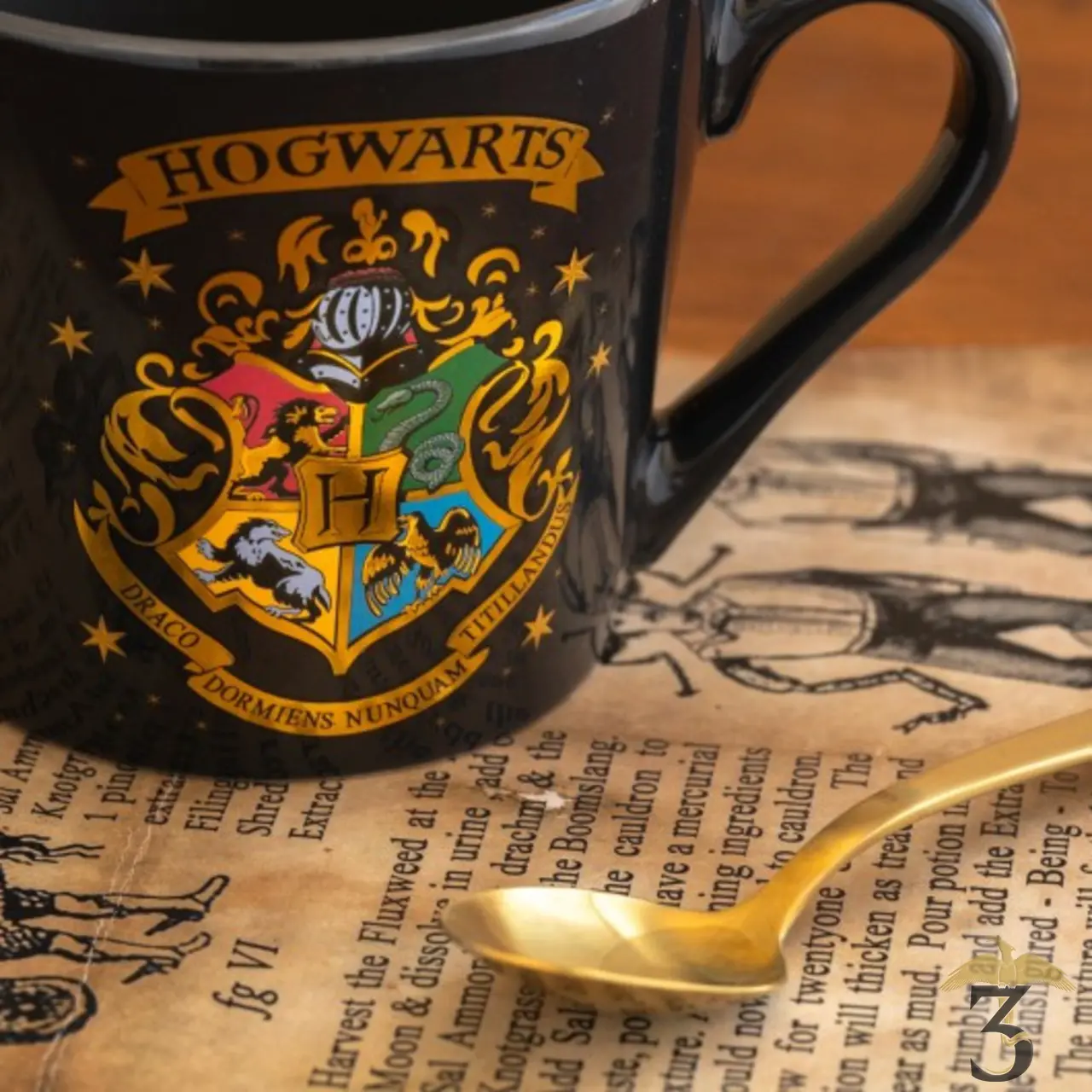 Mug céramique poudlard 444ml - Les Trois Reliques, magasin Harry Potter - Photo N°5