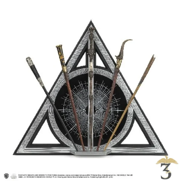 Présentoir 5 baguettes Reliques de la Mort - Les Crimes de Grindelwald - Les Trois Reliques, magasin Harry Potter - Photo N°1