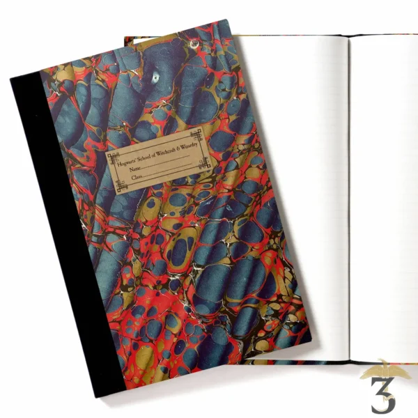 Réplique cahier d'exercices de Hermione Granger - MinaLima - Les Trois Reliques, magasin Harry Potter - Photo N°1