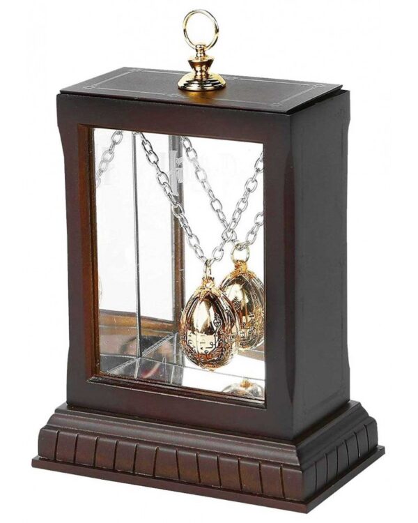 Vitrine Pendentif oeuf d’or noble collection harry potter chez Les 3 Reliques bourg en Bresse